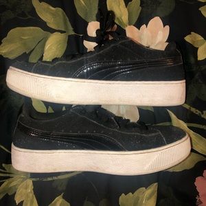 PUMA Black Suede White Platform Fashion Sneakers Size 8.5